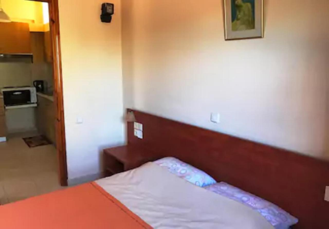 Makis Apartments Сития Екстериор снимка